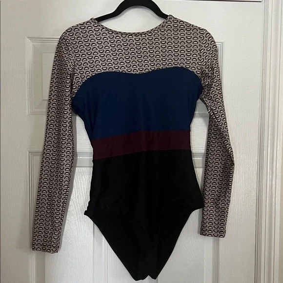 The Seea Surfsuit - Picture 1 of 3